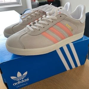 Adidas gazelle sneakers